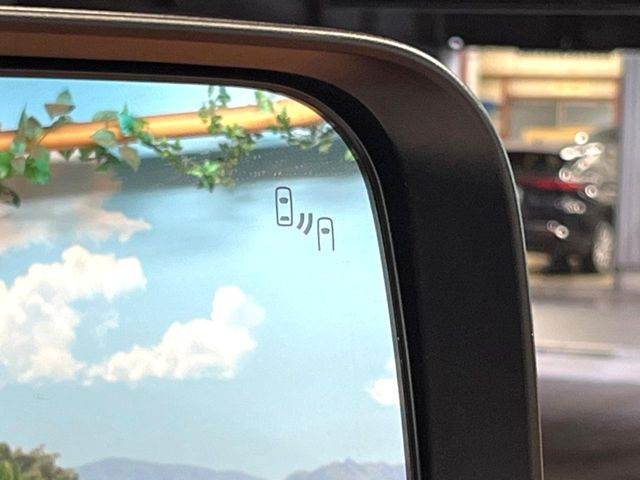 �y�u���C���h�X�|�b�g���[�j���O�z���s���A�h�A�~���[�̎��p�ɂȂ�₷���ӏ��Ɍ㑱�Ԃ��ڋ߂���ƃT�C�h�~���[�t�߂Ɍx����\���A�h���C�o�[�ɒ��ӊ��N�����Ă���܂��B