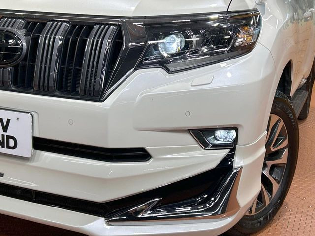 �yLED�w�b�h���C�g�z���V����ԑ��s�����ǍD�Ȏ��E���m�ۂ����S���ĉ^�]�ł��鍂�P�xLED�w�b�h���C�g�𑕔�!�_�����x�������A����d�͂��}�����Ă��܂��B