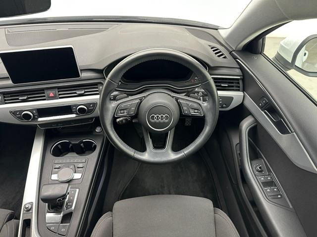 A4アバント35 TFSI スポーツ