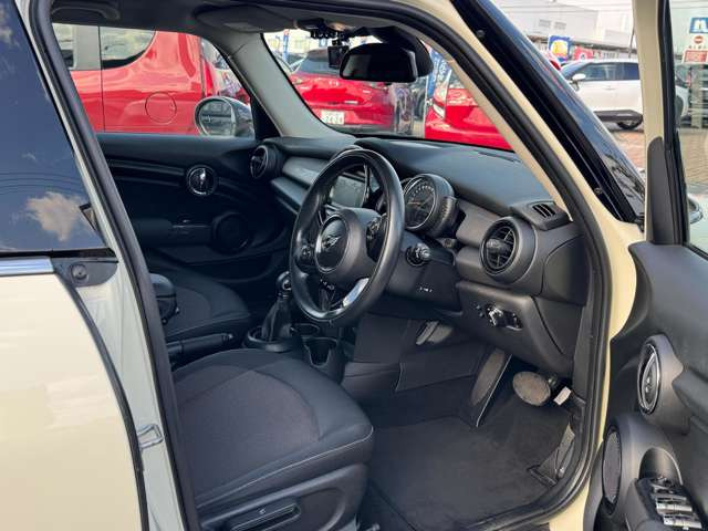 ���͂₢�E�����E���S�̎Ԍ��̑S���`�F�[���y�A�b�v���Ԍ��z�����X�ł����^�A�ǎw�薯�ԎԌ��H��𕹐݂��Ă��܂���