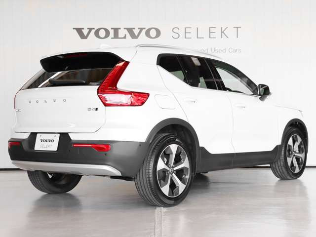 XC40ウルトラ B4 AWD 4WD
