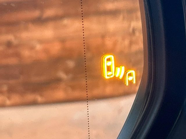 �y�u���C���h�X�|�b�g���j�^�[�z���s���A�h�A�~���[�̎��p�ɂȂ�₷���ӏ��Ɍ㑱�Ԃ��ڋ߂���ƃT�C�h�~���[�̃����Y�Ɍx����\��!�h���C�o�[�ɒ��ӊ��N�����Ă���܂��B