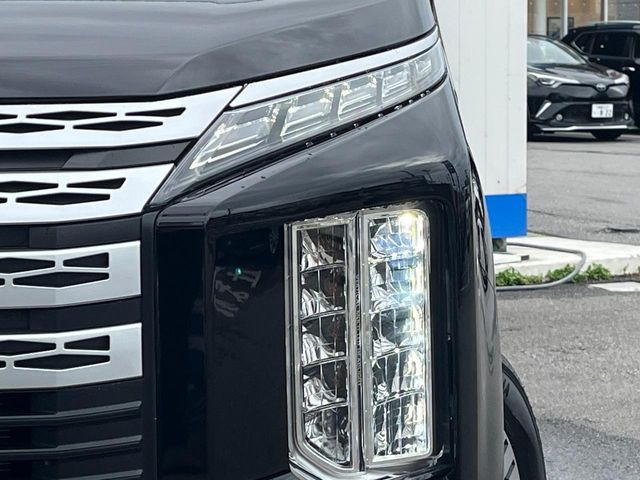 �yLED�w�b�h���C�g�z���V����ԑ��s�����ǍD�Ȏ��E���m�ۂ����S���ĉ^�]�ł��鍂�P�xLED�w�b�h���C�g�𑕔�!�_�����x�������A����d�͂��}�����Ă��܂��B