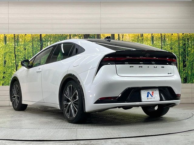 皆さまに安心してお乗りいただきたいから、当店では法定点検整備を無料で実施。(※登録済未使用車など一部対象外がございます。)