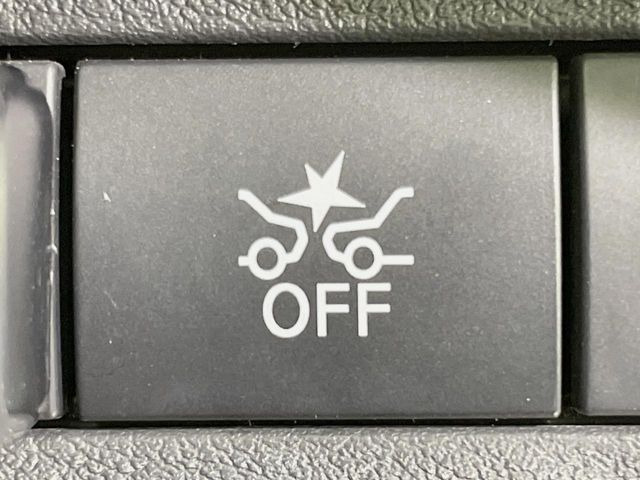 �y�C���e���W�F���g�G�}�[�W�F���V�[�u���[�L�z�t�����g�J�����őO���̎ԗ�����s�҂����m�B�Փ˂������Ȏ��͏Փ˔�Q�y���u���[�L���쓮�A�Փˉ�����T�|�[�g�B�����S�Ƀh���C�u�����y���݂��������܂��B