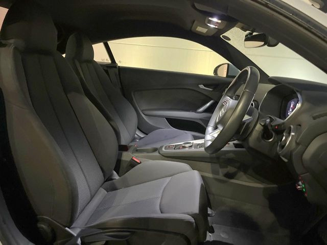 ���V�[�g�̎g�p��:�j��E�ւ�������Ȃ��A�����̒ʂ肫�ꂢ�ȏ�Ԃ��ێ����Ă���܂��B�܂��A�����N���[�j���O�E�R�[�e�B���O�����p�����������܂��B