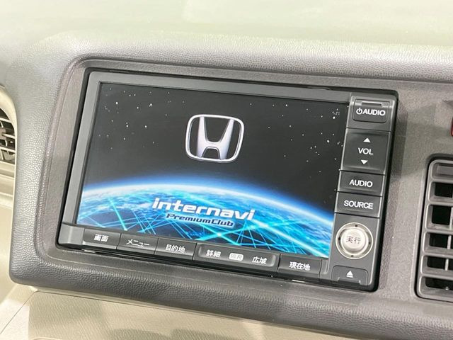 �y�����i�r�z�l�C�̏����i�r�𑕔����Ă���܂��B�i�r�̎g���₷���͂������A�I�[�f�B�I�@�\���[��!�L�����v�◷�s�͂������A�ʋ΂┃�����ȂǕ��i�̃h���C�u���y�����Ȃ�͂���