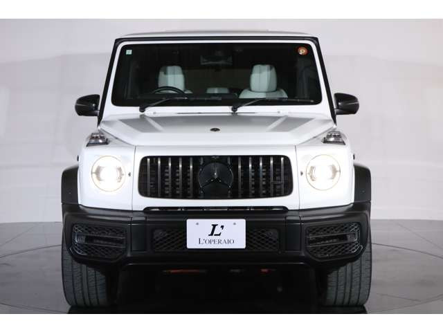 �͋���G�N���X�炵���X�N�G�A�ȃt�H�����ƃ}�O�m�z���C�g�̍��������Z�����A���݊����ӂ���ۂ�^���܂��B�����ȃt�����g�O������LED�w�b�h���C�g���A�㎿���ƃX�|�[�e�B���𗼗����Ă���܂��B