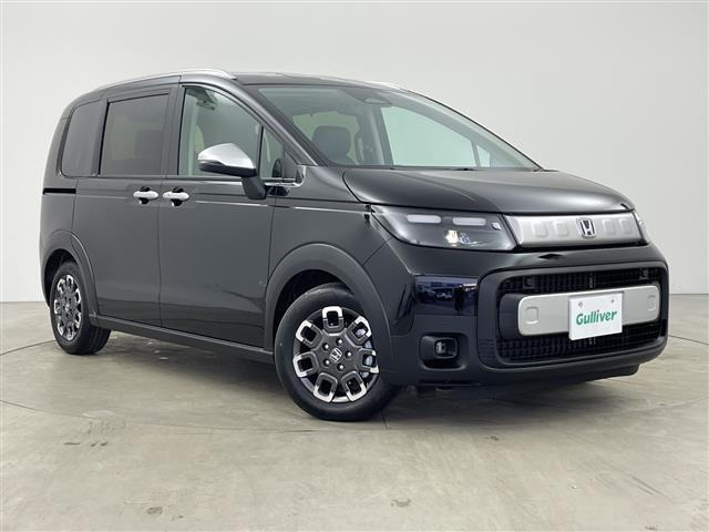 フリード1.5 e:HEV クロスター