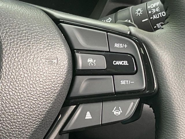 �y�A�_�v�e�B�u�N���[�Y�R���g���[���z�������H�ł̒��������s���y��!!�����ő��x��ۂN���[�Y�R���g���[�����A�Փˌy���V�X�e���ƘA�g���A�O���̎ԗ������m���ĎԊԂ�ۂ悤�ɑ��x���߂��Ă���܂�!!