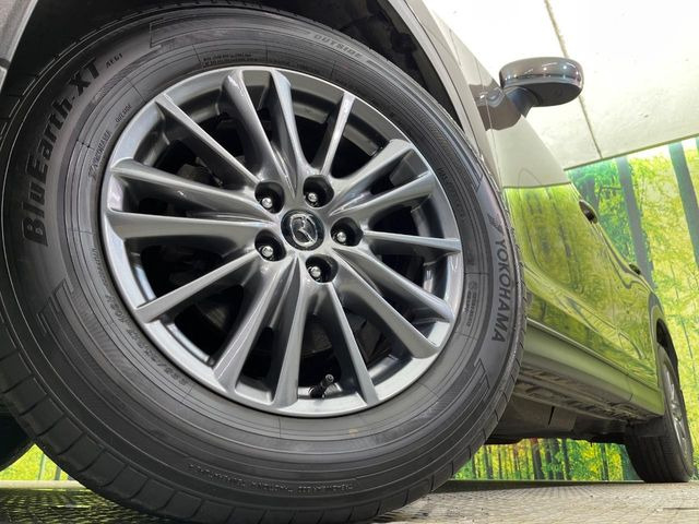 �y����17�C���`�A���~�z�C�[���z�O�ςɃ}�b�`���������A���~�z�C�[���𑕒����Ă���܂��B�e��ЊO�A���~�z�C�[����A�X�^�b�h���X�^�C�����戵�����Ă���܂��B���񂲑��k����������