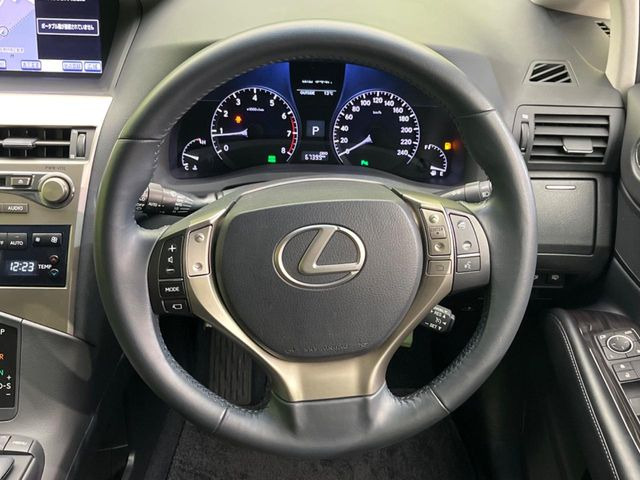 �y�����v�����X�e�A�����O�z�㎿�Ȋv���g�p���邱�ƂŁA��ɂ����������݂ƂĂ��^�]���₷���n���h���ł���