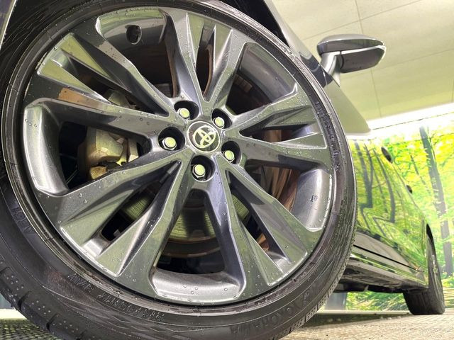 �y����17�C���`�A���~�z�C�[���z�O�ςɃ}�b�`���������A���~�z�C�[���𑕒����Ă���܂��B�e��ЊO�A���~�z�C�[����A�X�^�b�h���X�^�C�����戵�����Ă���܂��B���񂲑��k����������