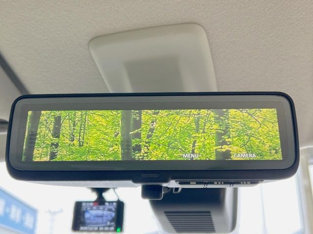 �y�f�W�^�����[���~���[�z��Ȃ̑傫�ȉו��⓯��҂Ō�����m�F���Â炢���ł����S!�J�������B�e�����ԗ�����̉f�������[���~���[���ɕ\���B�N���A�Ȏ��E�ŏ󋵂̊m�F���\�ł�!