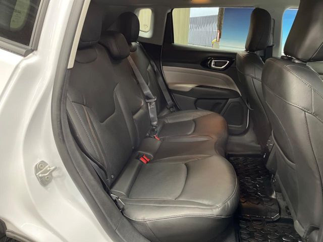 ���㕔���Ȃ��C�ɂȂ�悤�ȃL�Y�E�����ւ��蓙�A�傫�ȃ_���[�W�͂Ȃ��A�ǍD�ȏ�Ԃł��B