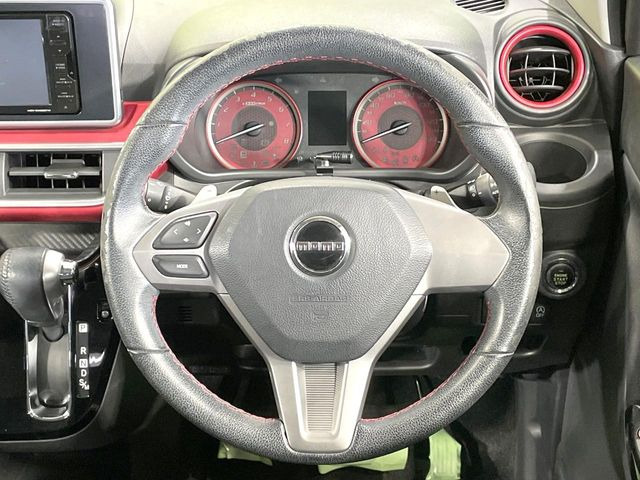 �y�����v�����X�e�A�����O�z�㎿�Ȋv���g�p���邱�ƂŁA��ɂ����������݂ƂĂ��^�]���₷���n���h���ł���