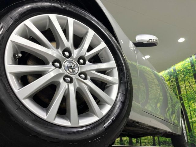 �y����16�C���`�A���~�z�C�[���z�O�ςɃ}�b�`���������A���~�z�C�[���𑕒����Ă���܂��B�e��ЊO�A���~�z�C�[����A�X�^�b�h���X�^�C�����戵�����Ă���܂��B���񂲑��k����������