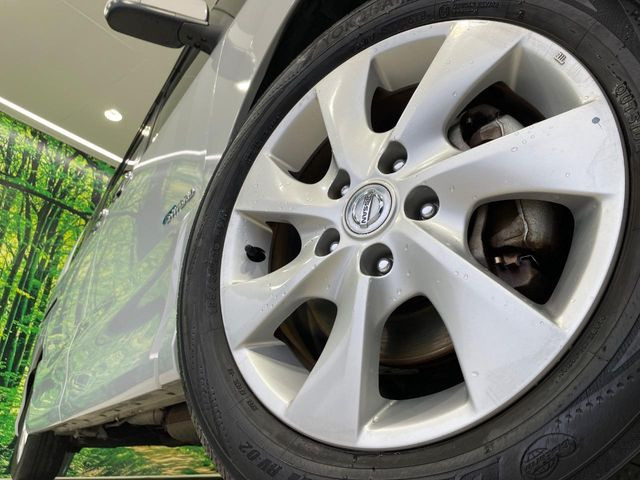 �y����16�C���`�A���~�z�C�[���z�O�ςɃ}�b�`���������A���~�z�C�[���𑕒����Ă���܂��B�e��ЊO�A���~�z�C�[����A�X�^�b�h���X�^�C�����戵�����Ă���܂��B���񂲑��k����������