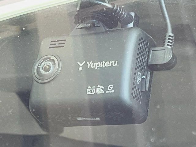 �y�h���C�u���R�[�_�[�z���S�E���S�ȃJ�[���C�t�ɕK�{�̃h���C�u���R�[�_�[�𑕔�!���s���͂������A������^�]�⎖�̂ɑ��������ۂ̏󋵂��f���ŋL�^���A����̃��X�N�ɔ����܂��B