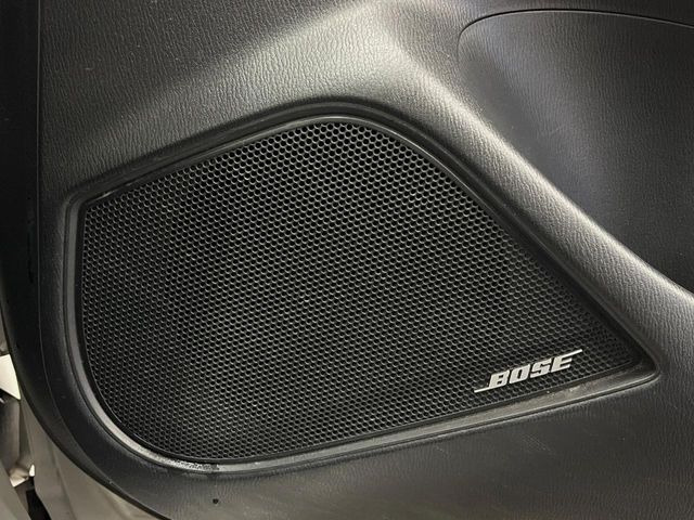 �yBOSE�T�E���h�V�X�e���z���[�J�[�I�v�V�����̍��i�ʃT�E���h�V�X�e���𓋍ځB��p�̃`���[�j���O���{���ꂽ�召�l�X�ȃX�s�[�J�[����ǎ��ȃT�E���h���t�ł��A�Տꊴ���ӂ�鉹����Ԃ����o���܂��B