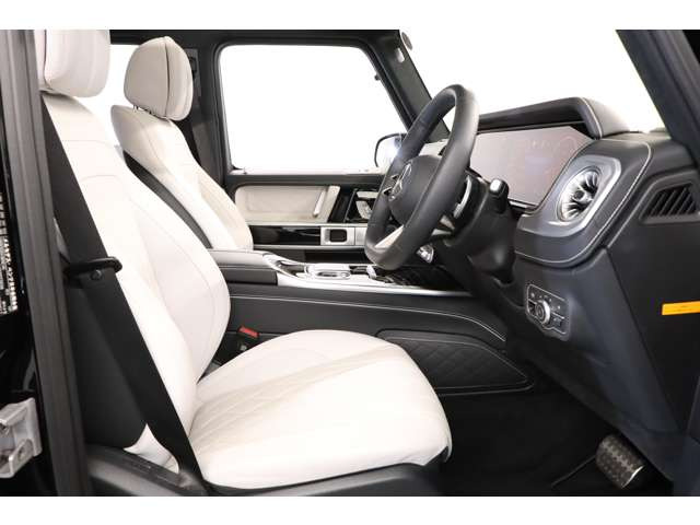 ���C�h�f�B�X�v���C�R�b�N�s�b�g�𓋍ځB�i�r�ƃ��[�^�[����̉����A���F���Ƒ��쐫�ɗD��Ă��܂��B