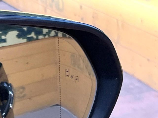 �y�u���C���h�X�|�b�g���j�^�[�z���s���A�h�A�~���[�̎��p�ɂȂ�₷���ӏ��Ɍ㑱�Ԃ��ڋ߂���ƃT�C�h�~���[�̃����Y�Ɍx����\��!�h���C�o�[�ɒ��ӊ��N�����Ă���܂��B