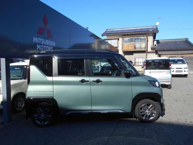 デリカミニT プレミアム 4WD