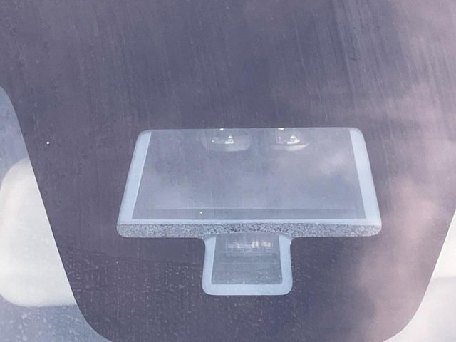 �y�X�Y�L �Z�[�t�e�B�T�|�[�g�z���s���ɑO���̎ԗ�����F�����A�Փ˂������Ȏ��͌x��ƃu���[�L�ŏՓˉ���Ɣ�Q�y�����A�V�X�g�B�����S�Ƀh���C�u�����y���݂��������܂��B