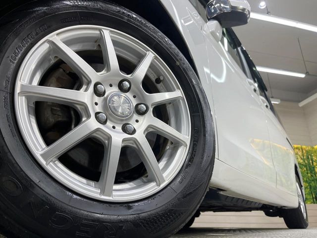 �y�A���~�z�C�[���z�O�ςɃ}�b�`�����A���~�z�C�[���𑕒����Ă���܂��B�e��A���~�z�C�[����A�X�^�b�h���X�^�C�����戵�����Ă���܂��B���񂲑��k����������