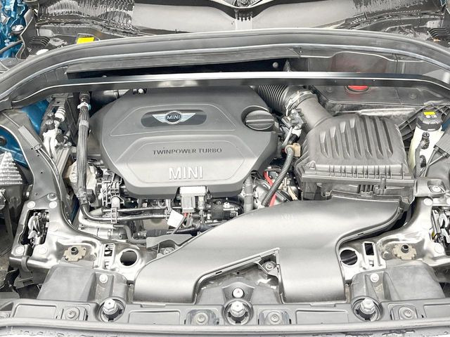 �����X�ł́A�e���[�J�[�̐�p�f�f�e�X�^�[�𓱓��B���Ǝ��i�����e�N�j�J���X�^�b�t���풓���Ă���܂��̂ŁA������̍ۂɂ����S���Ă����p���������܂��B