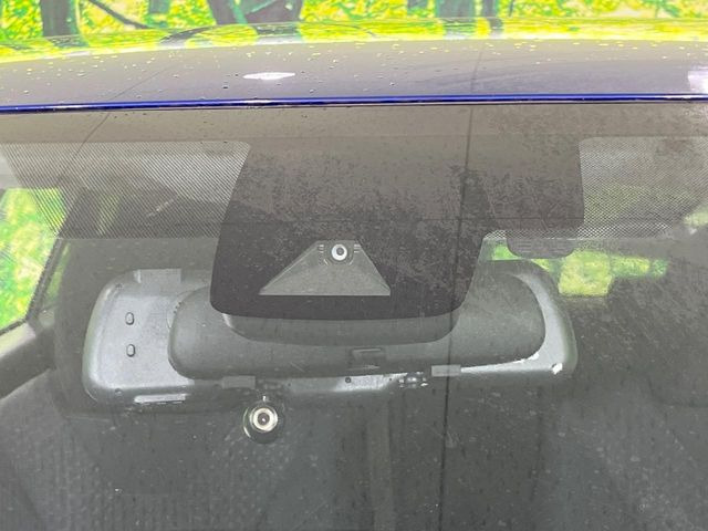 �y�g���^�Z�[�t�e�B�Z���X�z���s���ɑO���̎ԗ�����F�����A�Փ˂������Ȏ��͌x��ƃu���[�L�ŏՓˉ���Ɣ�Q�y�����A�V�X�g�B�����S�Ƀh���C�u�����y���݂��������܂��B