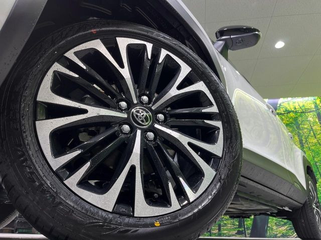 �y����18�C���`�A���~�z�C�[���z�O�ςɃ}�b�`���������A���~�z�C�[���𑕒����Ă���܂��B�e��ЊO�A���~�z�C�[����A�X�^�b�h���X�^�C�����戵�����Ă���܂��B���񂲑��k����������