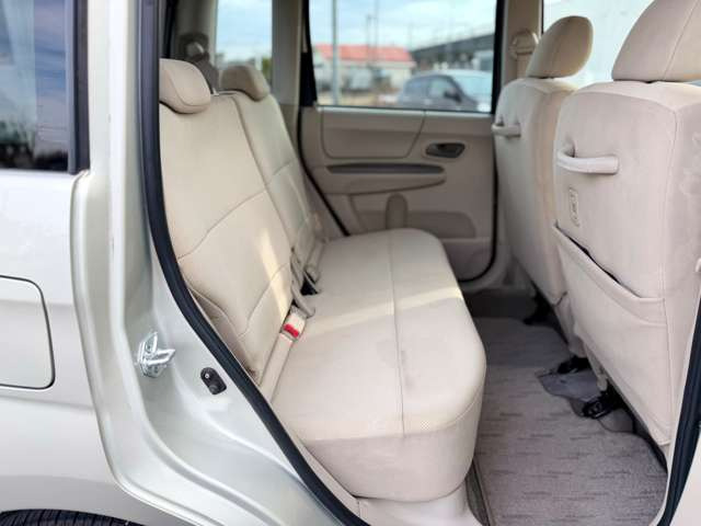 ���X�͍s�c�����R���̊��ˌ����_�̋߂��ɓX�܂��������܂��B���Ԃł��A�N�Z�X���₷���ꏊ�Ɍ�����܂��B�d�Ԃł��z���̍ۂ��Ŋ���JR���������w�܂ł��}���ɎQ��܂��B���C�y�ɂ��₢���킹������!