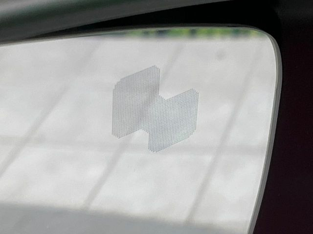 �y�u���C���h�X�|�b�g���j�^�����O�z���s���A�h�A�~���[�̎��p�ɂȂ�₷���ӏ��Ɍ㑱�Ԃ��ڋ߂���ƃT�C�h�~���[�t�߂Ɍx����\���A�h���C�o�[�ɒ��ӊ��N�����Ă���܂��B