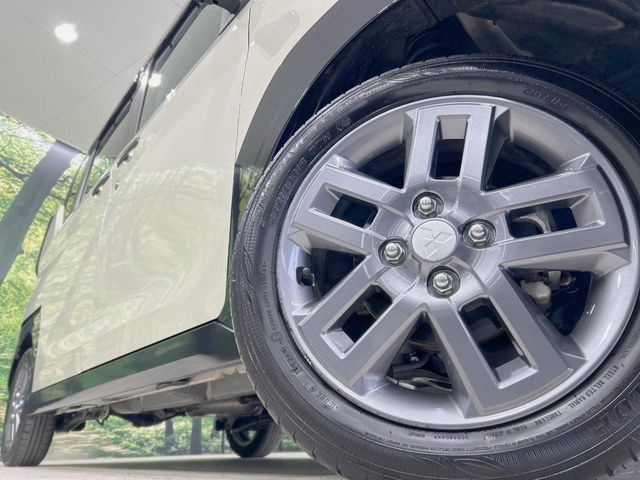 �y����15�C���`�A���~�z�C�[���z�O�ςɃ}�b�`���������A���~�z�C�[���𑕒����Ă���܂��B�e��ЊO�A���~�z�C�[����A�X�^�b�h���X�^�C�����戵�����Ă���܂��B���񂲑��k����������