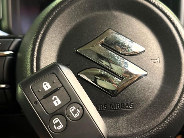 �y�L�[���X�X�^�[�g�V�X�e���z�J�o����|�P�b�g�ɓ��ꂽ�܂܂ł��h�A�̎{���E�������\�ȃX�}�[�g�L�[�𑕔��B�G���W���̃I���E�I�t�����J�M�����o���K�v����������Ƃ��Ă��֗��ł���