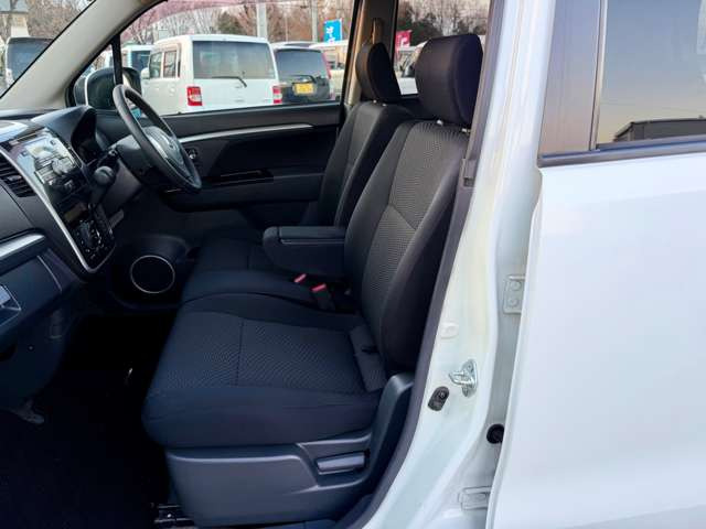 ���������ԑ����W�����ł�!���̋@��ɐ��񂲗��X������!