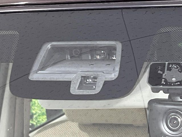 �y�X�Y�L �Z�[�t�e�B�T�|�[�g�z���s���ɑO���̎ԗ�����F�����A�Փ˂������Ȏ��͌x��ƃu���[�L�ŏՓˉ���Ɣ�Q�y�����A�V�X�g�B�����S�Ƀh���C�u�����y���݂��������܂��B