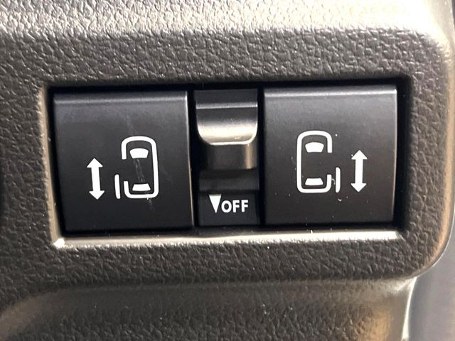 �y�����p���[�X���C�h�h�A�z�X�}�[�g�L�[��^�]�Ȃ̃X�C�b�`�Ō�ȗ����X���C�h�h�A�̊J���\���d��������͂����ăh�A���J����K�v�������A�����Ȃ��q�l�ł��ȒP�ɊJ���߂ł����K�ł���