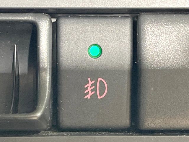 �w�b�h���C�g��e�[�������v&�A���~�z�C�[�����̊e��R�[�e�B���O���I�X�X�����Ă���܂��B�����Y�����̉��΂݂≘���}���A���ꂢ�ȏ�Ԃ������e�i���X���X�ŕۂĂ܂���