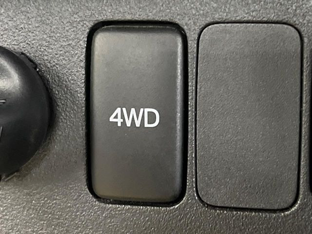 4WD�̂��Ԃł��̂ŁA�ᓹ�ł����S�ł���~��n�n��ɂ��Z�܂��̕��ȊO�ɂ��A�E�B���^�[�X�|�[�c����̕���~��n��֋A�Ȃ����@�������ɂ���������!