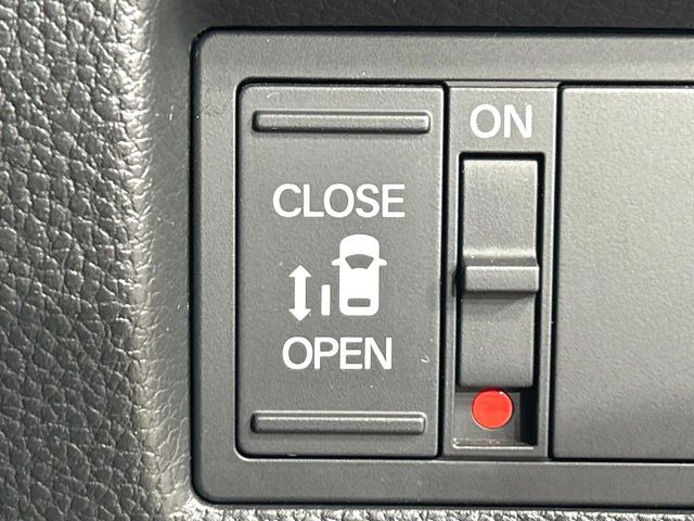 �y�p���[�X���C�h�h�A�z�X�}�[�g�L�[��^�]�Ȃ̃X�C�b�`�ŃX���C�h�h�A�̊J���\���d��������͂����ăh�A���J����K�v�������A���������q�l�ł��A�d���ו��������Ă��鎞�����N�ɊJ���߂ł��܂���