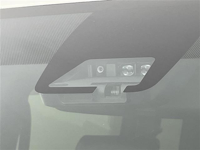 ヴォクシー2.0 ZS 煌III 4WD