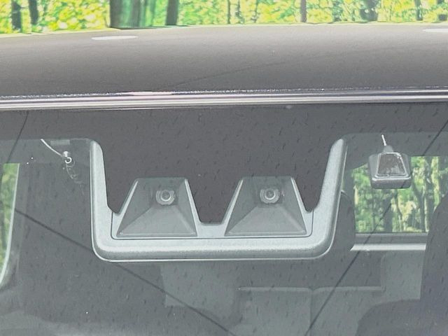 �y�X�}�[�g�A�V�X�g�z���s���ɑO���̎ԗ�����F�����A�Փ˂������Ȏ��͌x��ƃu���[�L�ŏՓˉ���Ɣ�Q�y�����A�V�X�g�B�����S�Ƀh���C�u�����y���݂��������܂��B