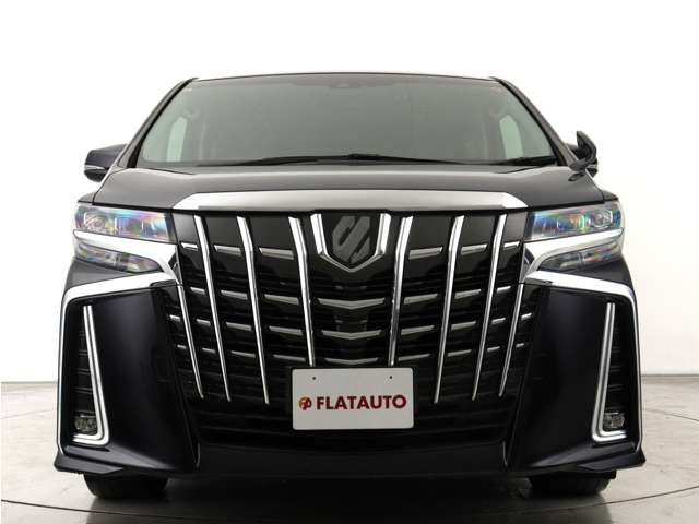 大迫力のフロントフェイスです!状態は非常にいいですが、コーティング施工により更なる質感をご提供できます。プランは数多く御座いますので、お気軽にお申し付けください!