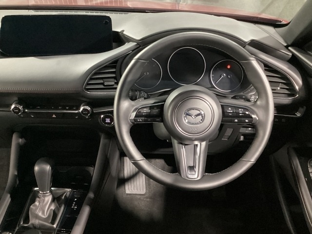 MAZDA3ファストバック1.8 XD ブラック セレクション 4WD