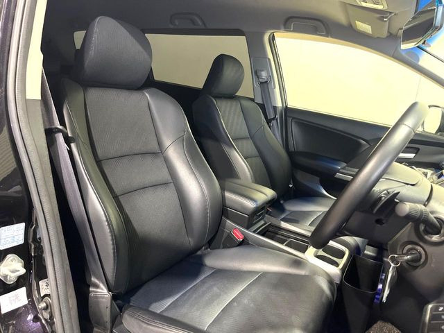 �y�n�[�t���U�[�V�[�g�z�������ƍ���S�n�𗼗������l�C�̃V�[�g���w�ʁE���ʂ̃t�@�u���b�N�f�ނ́A�ʋC���̗ǂ��⊊��ɂ����ɗD��Ă��܂��B�C���╞���ɍ��E���ꂸ���K�ɂ���肢�������܂��B