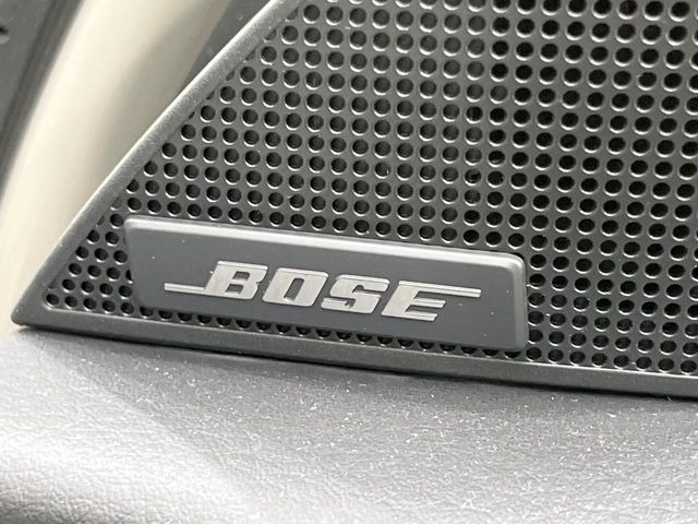 �yBOSE�T�E���h�V�X�e���z���[�J�[�I�v�V�����̍��i�ʃT�E���h�V�X�e���𓋍ځB��p�̃`���[�j���O���{���ꂽ�召�l�X�ȃX�s�[�J�[����ǎ��ȃT�E���h���t�ł��A�Տꊴ���ӂ�鉹����Ԃ����o���܂��B