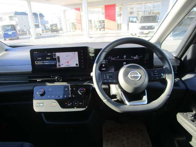 セレナ1.4 e-4ORCE ハイウェイスターV 4WD