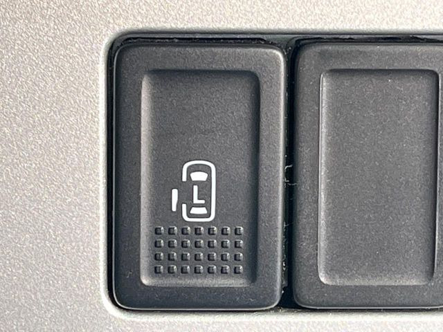 �y�p���[�X���C�h�h�A�z�X�}�[�g�L�[��^�]�Ȃ̃X�C�b�`�ŃX���C�h�h�A�̊J���\���d��������͂����ăh�A���J����K�v�������A���������q�l�ł��A�d���ו��������Ă��鎞�����N�ɊJ���߂ł��܂���